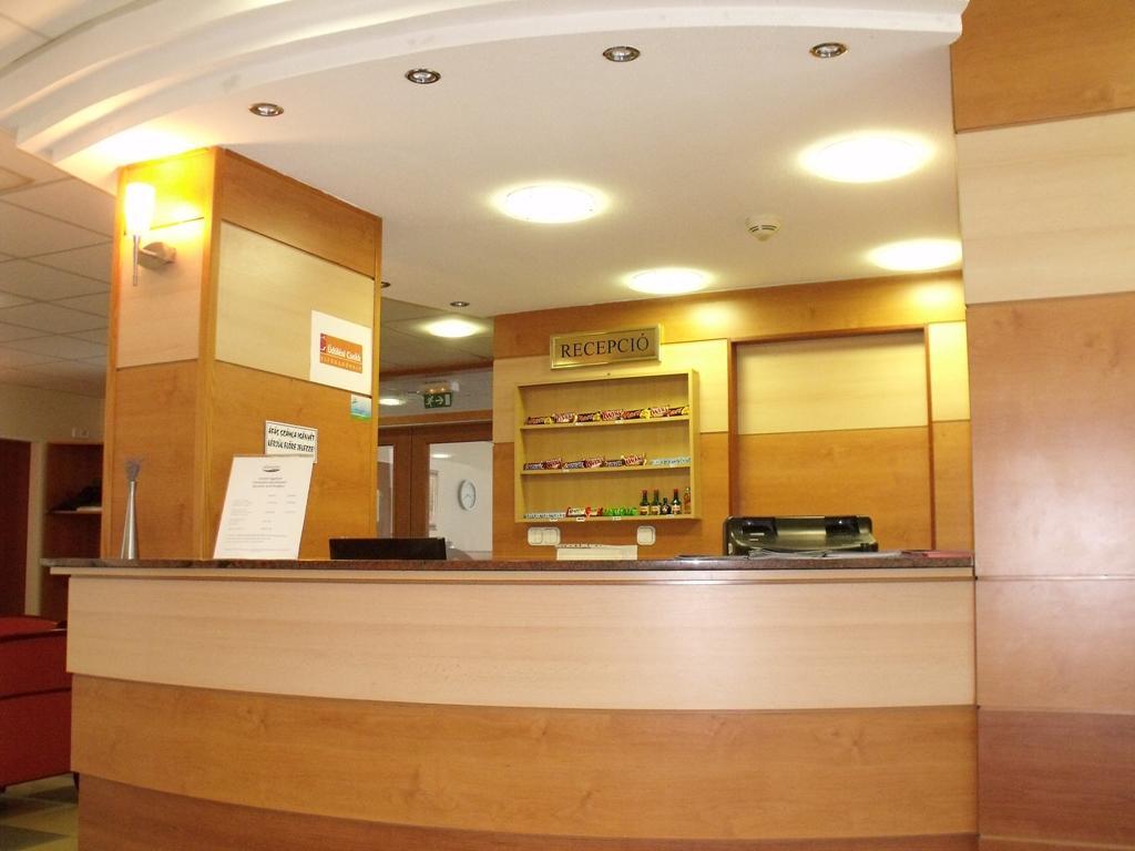 Liget Hotel Szolnok Zewnętrze zdjęcie